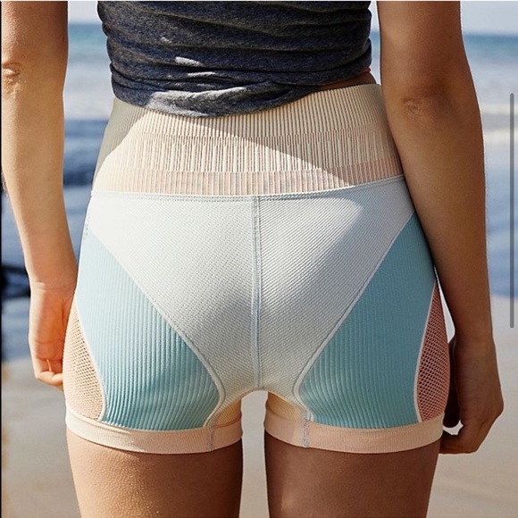 Free people movement point break shorts xs/s - Picture 7 of 7